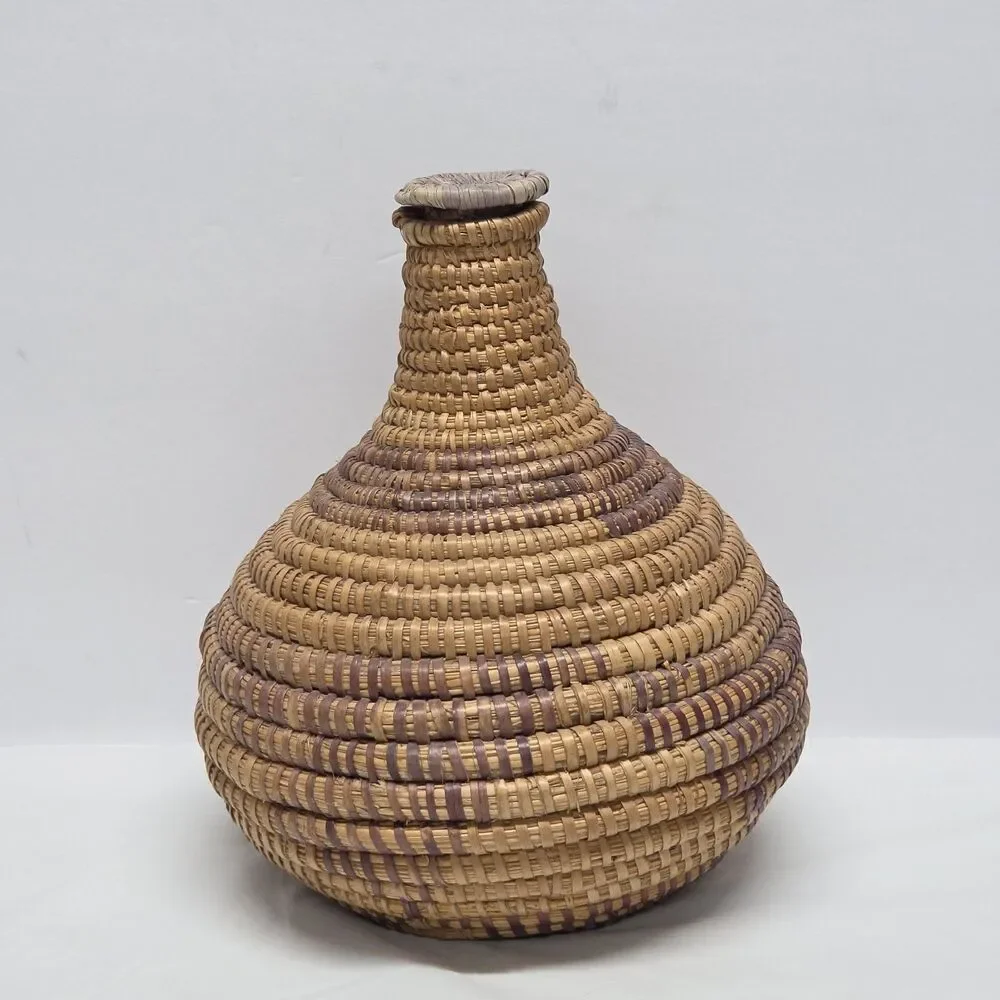 Vintage Eskimo Inuit Native American Lidded Coiled Basket Rue Grass Handwoven